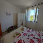 Sole Apartment *